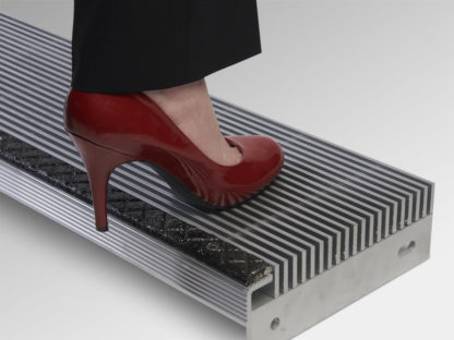 ALUMINUM-BAR-GRATING-STAIR-TREAD-416x312